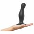 Strap-on-me Curvy L - vågig dildo med fot (svart)